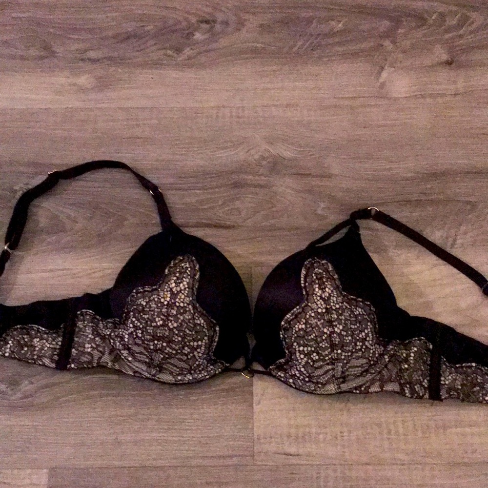 Victoria’s secret bombshell plunge black bra